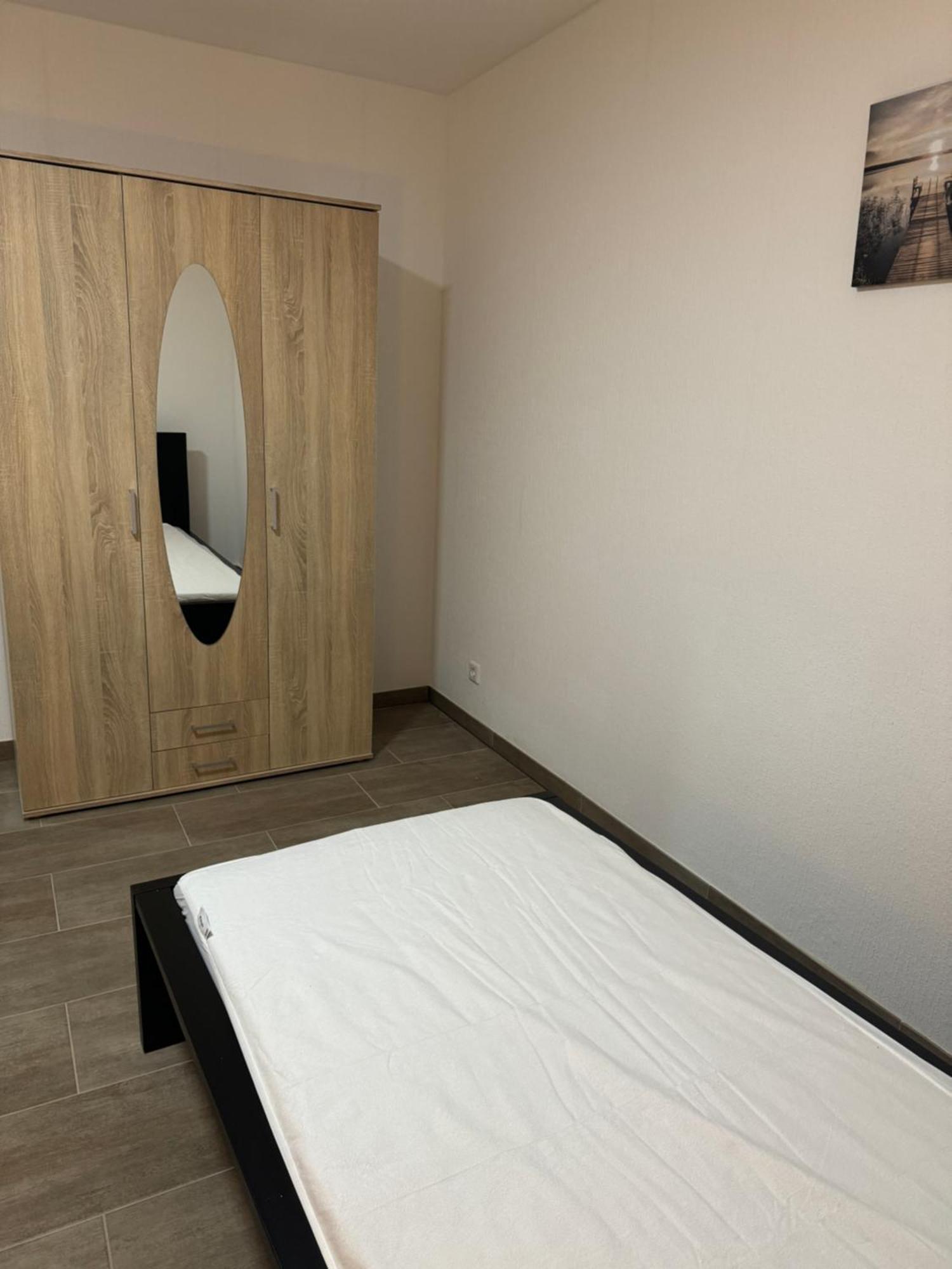 Laras Voll Ausgestattete Gartenwohnung Mit Wlan Und Tv Werne Zewnętrze zdjęcie